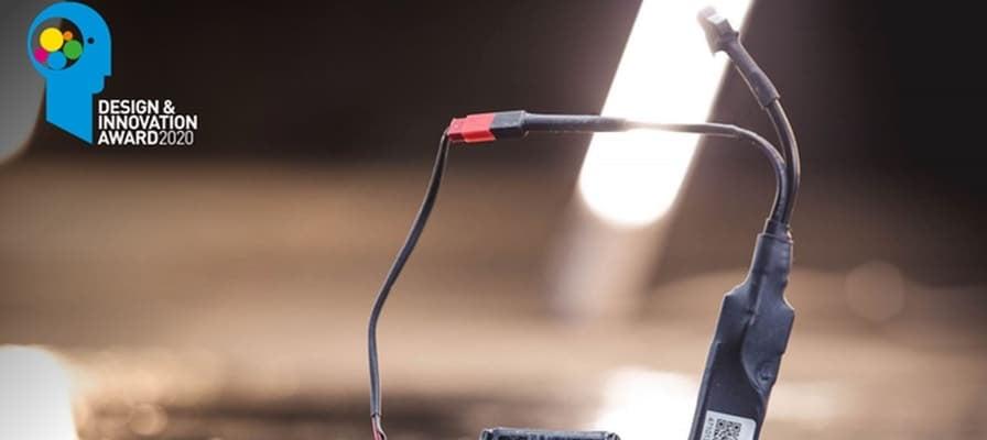 PowUnity GPS-Tracker mit Design & Innovation Award 2020 Logo