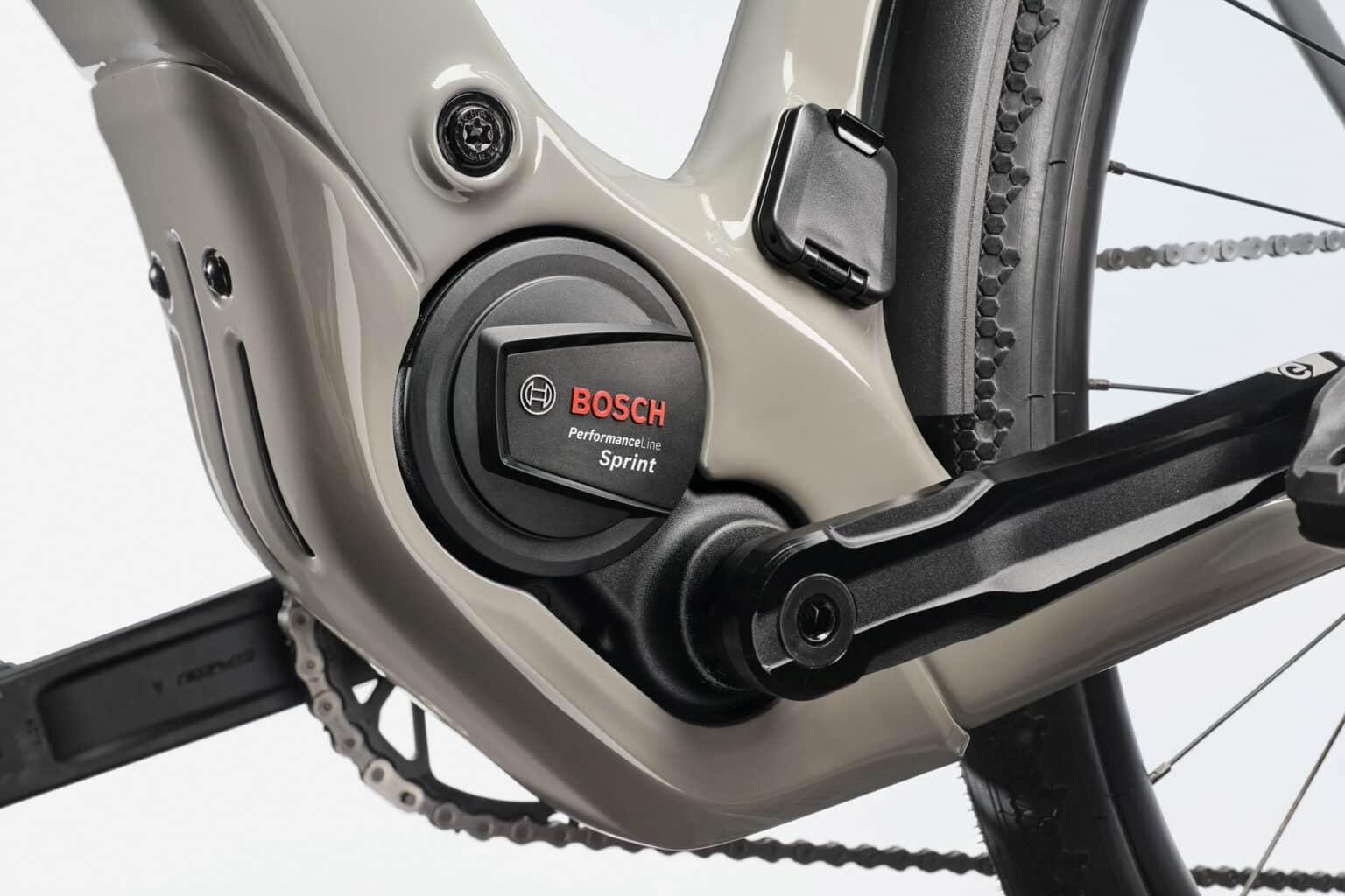 Das Foto zeigt den Bosch Performance Line SX Antrieb an einem Cannondale Tesoro Neo Carbon