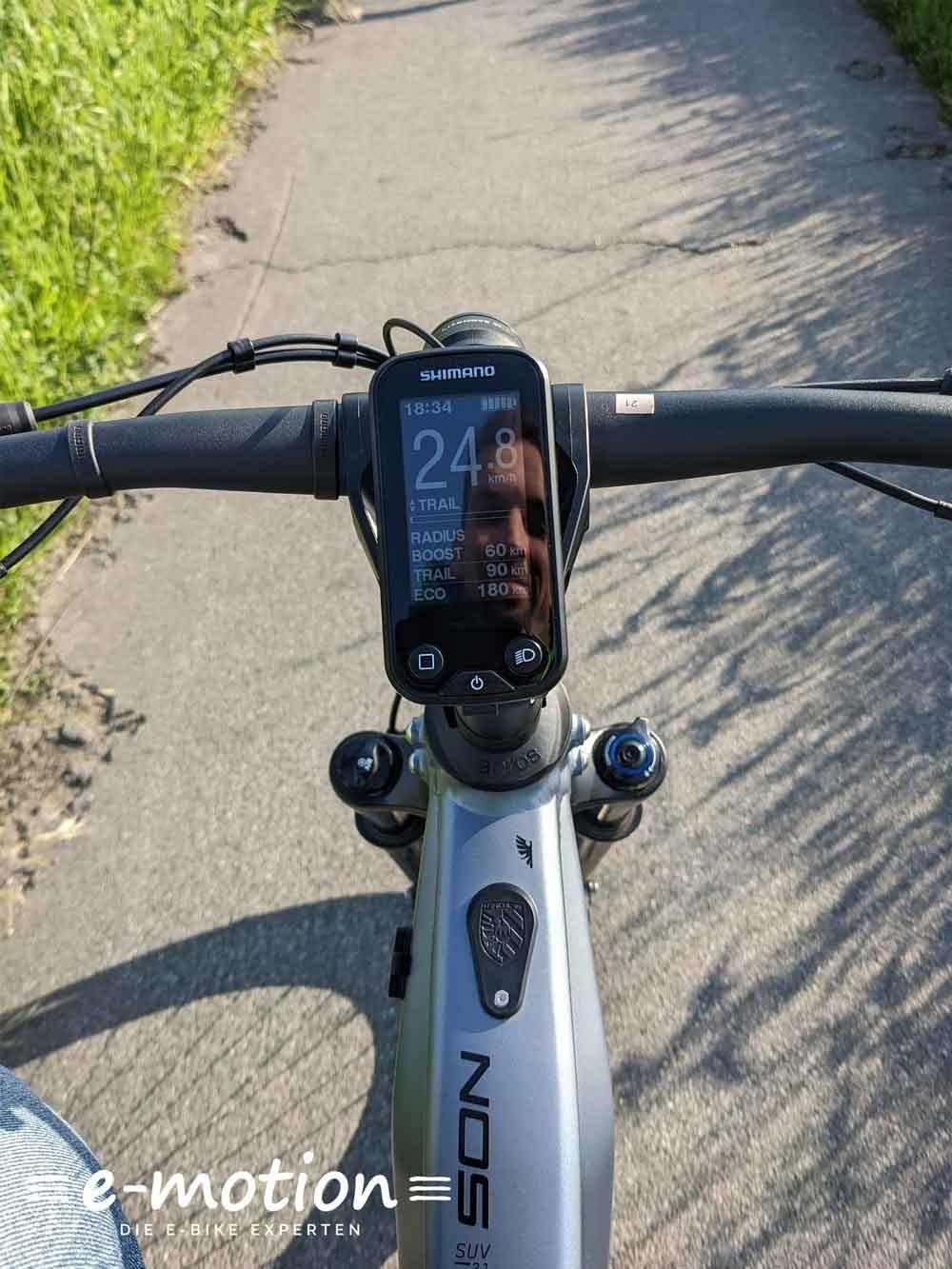 Das Bild zeigt ein Shimano Display an einem Hercules NOS SUV 2.1