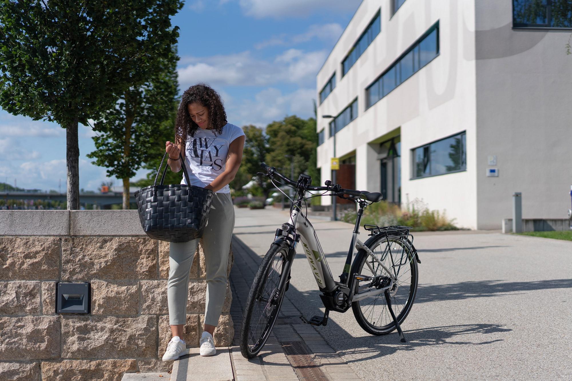Entdecke das R Raymon CityRay E 6.0 E-Bike – perfekt für urbane Touren. Stilvolles Design und innovative Technik fü