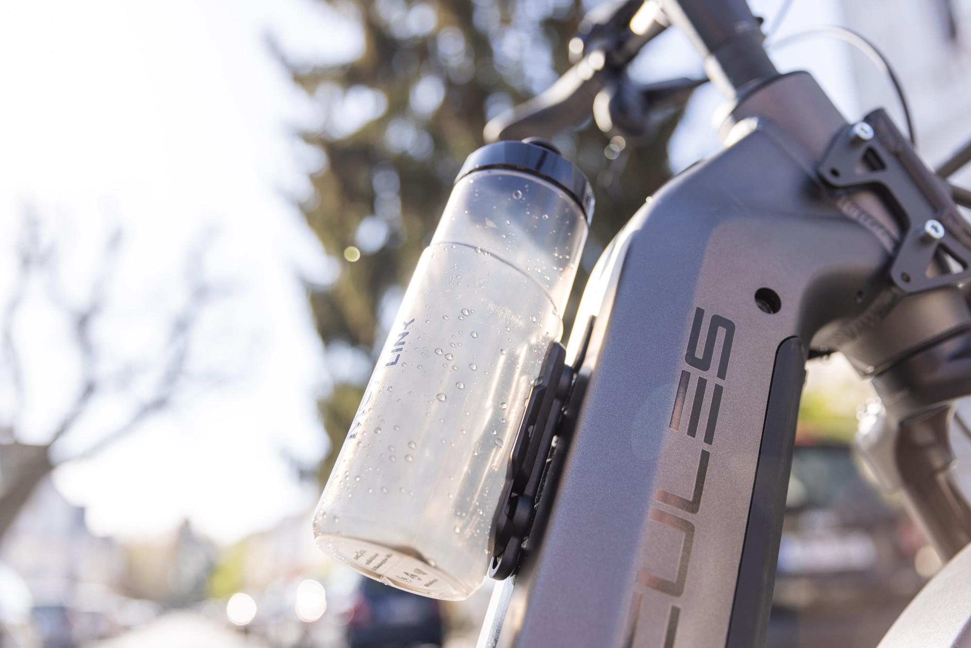 Das Hercules Futura Max e-Bike mit Trinkflasche