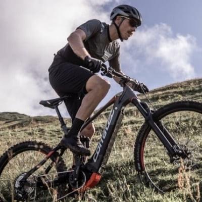 Corratec E-Power RS 160 Pro E-Bike auf Bergpfad
