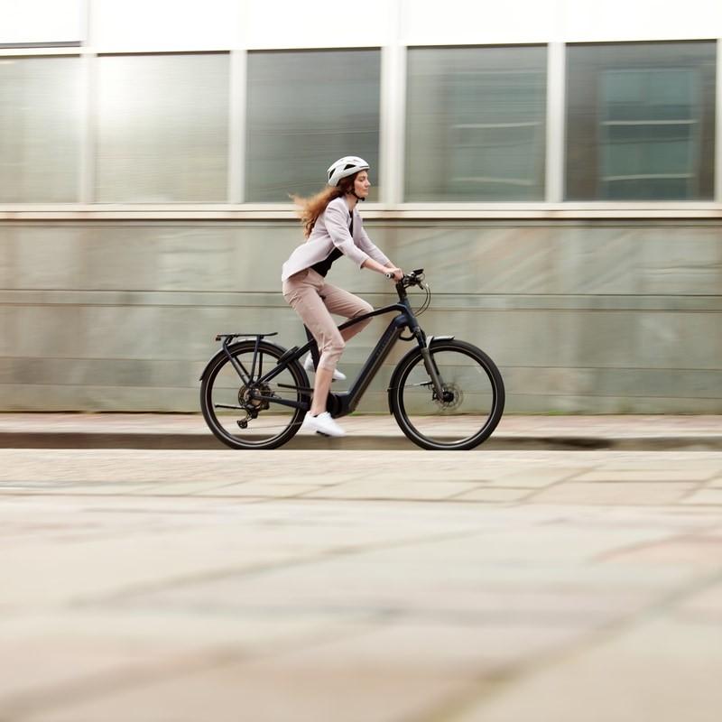Entdecken Sie das Kalkhoff City E-Bike – ideal für urbane Mobilität mit Stil und Komfort.