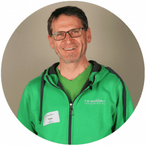 Entdecken Sie das bequeme Kapuzen-Sweatshirt von Klein in lebendigem Grün – ideal für Freizeit und Sport.