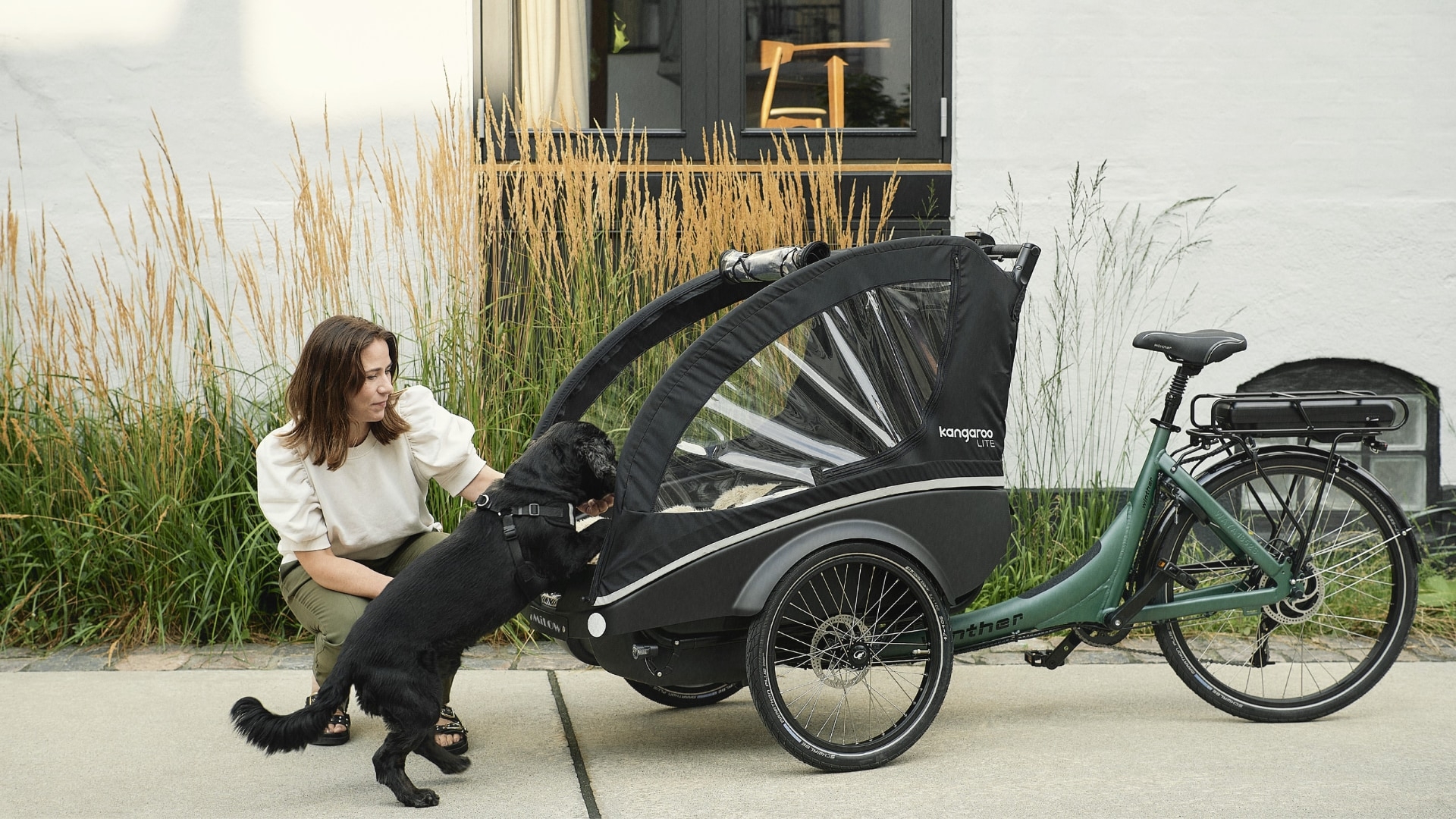 Ideal für Hundetransport: Winther Kangaroo Lite bietet sicheren und stilvollen Komfort auf jeder Fahrradtour.