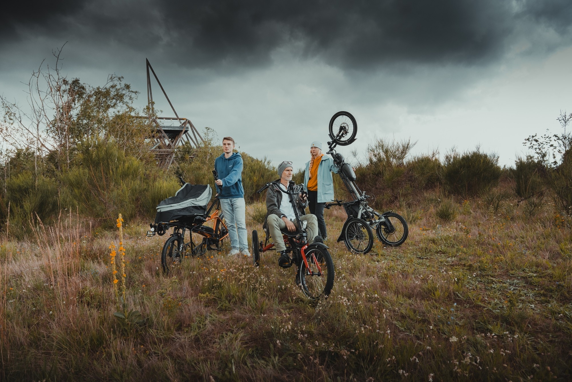 Das Bild zeigt verschiedene Dreiräder von HASE BIKES