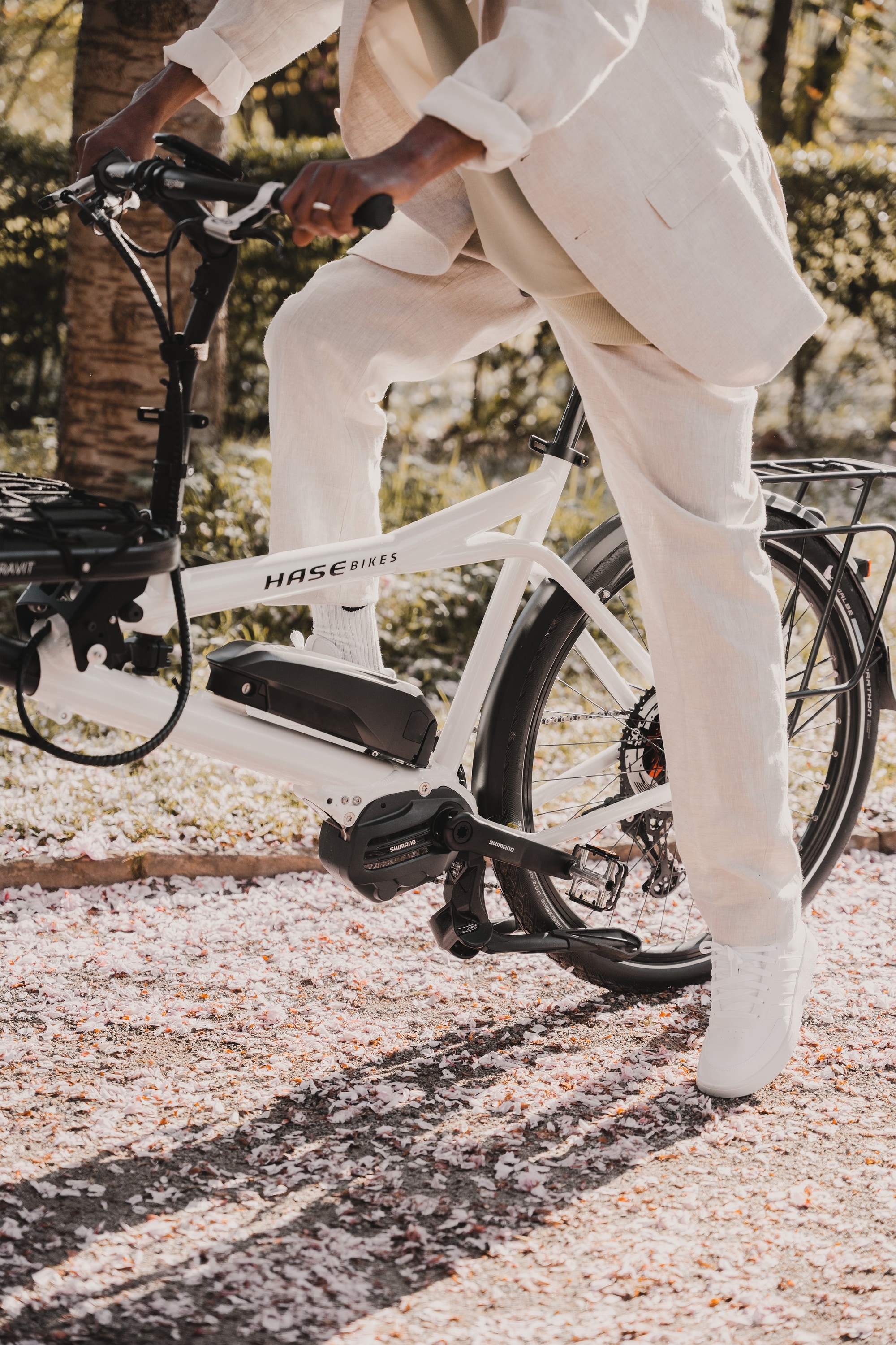 Entdecken Sie das Hase Bikes Gravit City E-Bike – stilvolles Design und innovative Technik vereint für ein unvergle