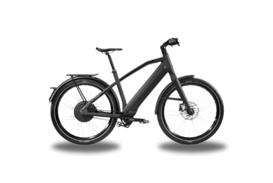Schwarzes Stromer E-Bike mit Scheibenbremsen und Gepäckträger