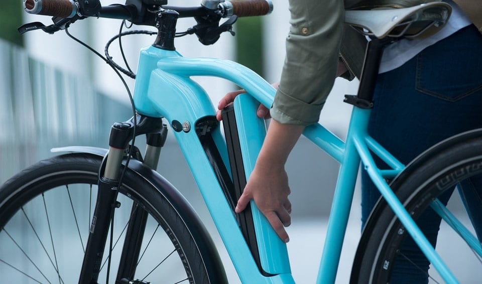 Integrierter Bosch PowerTube Akku in E-Bike Rahmen