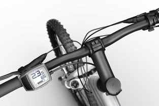 Bosch Purion Display an E-Bike-Lenker mit Geländereifen